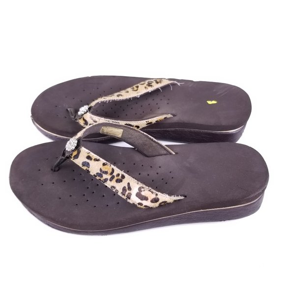 Volatile Leopard Print Wedge Sandal Flip Flops - Picture 2 of 5